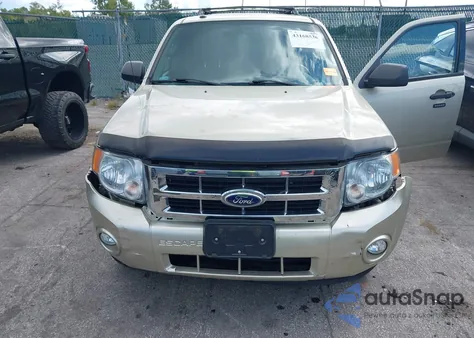 2010 Ford Escape Xlt из США, поврежденный, VIN 1FMCU0DG0AKB64228